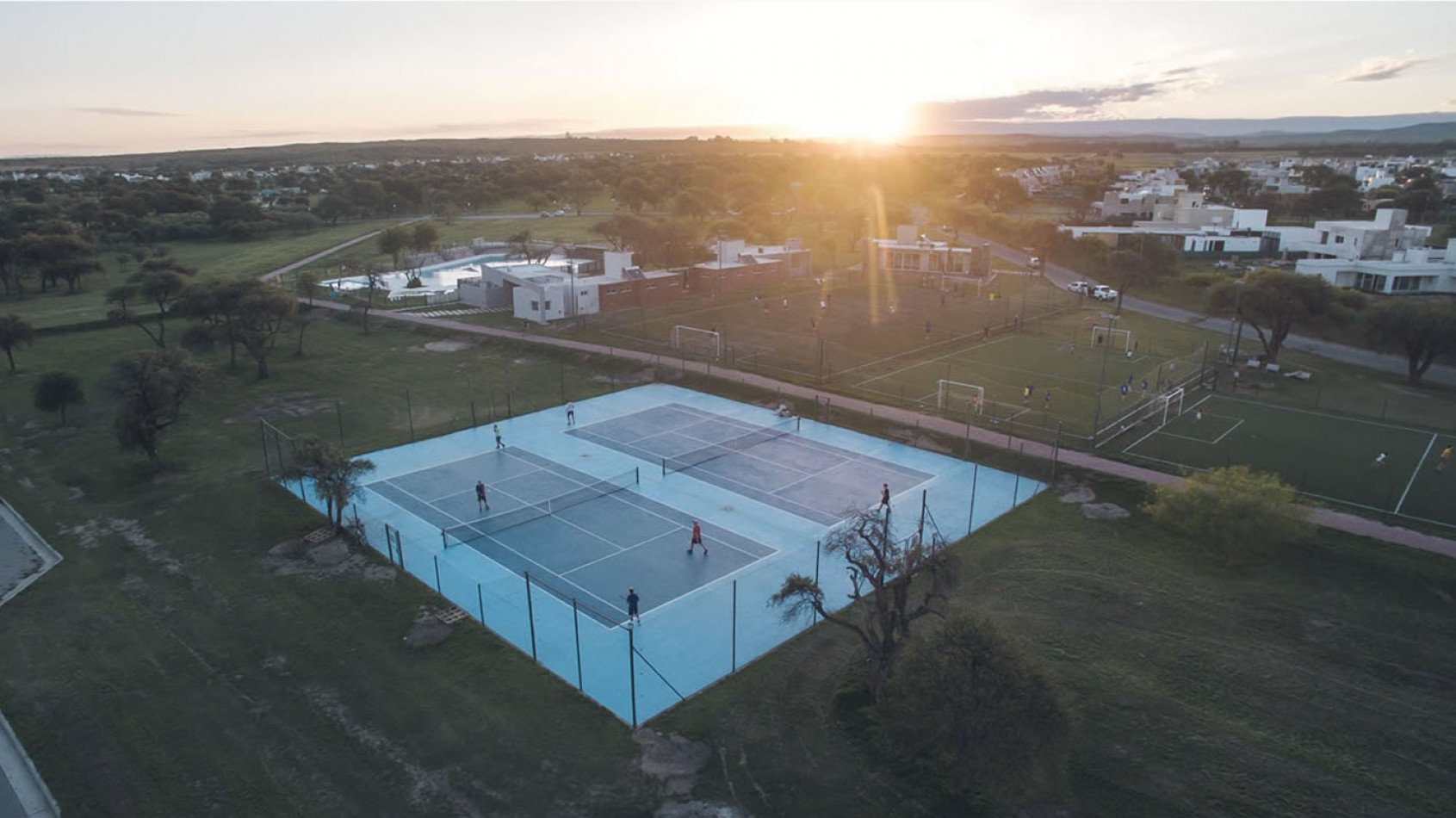 Espectacular Lote de 1600m2 en el exclusivo barrio 7 soles HEREDADES POSIBILIDAD DE FINANCIACION!