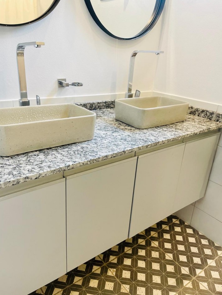 IMPERDIBLE CASA EN TEJAS IV