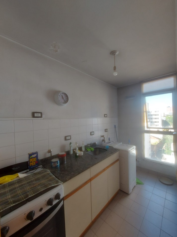 SEMIPISO de 2 Dorm sobre Bv San Juan // Fantastica ubicacion