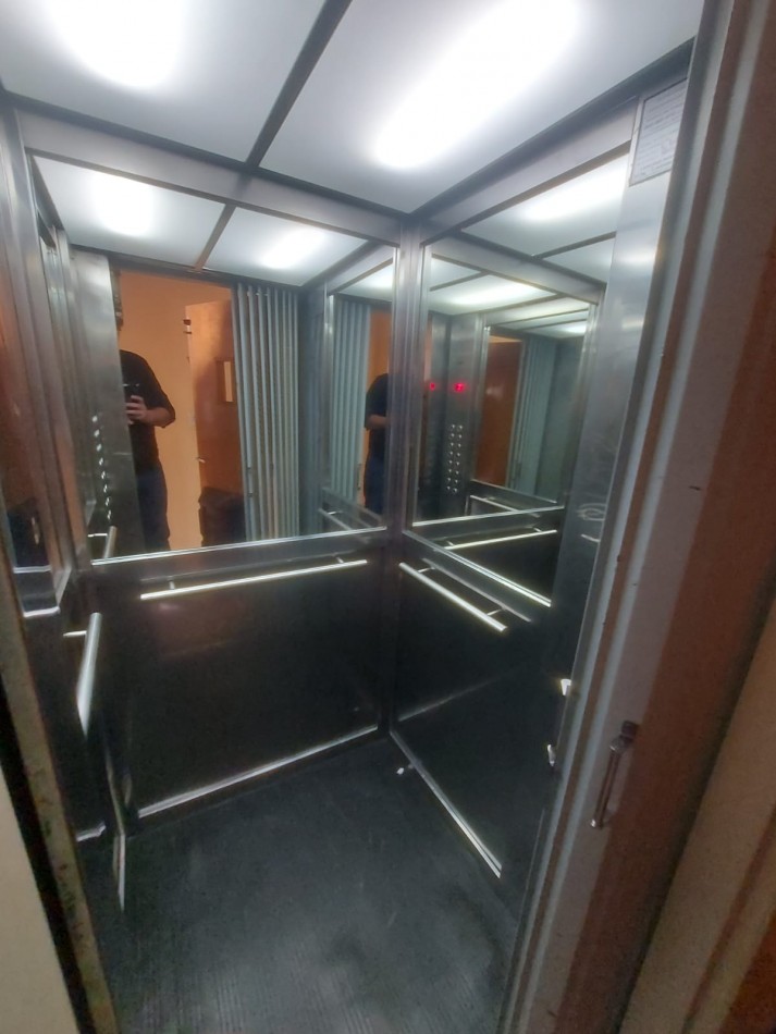 SEMIPISO de 2 Dorm sobre Bv San Juan // Fantastica ubicacion