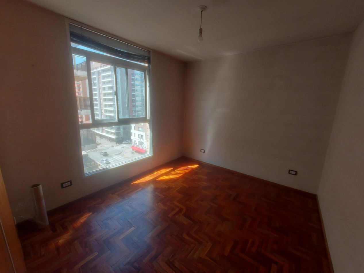 SEMIPISO de 2 Dorm sobre Bv San Juan // Fantastica ubicacion